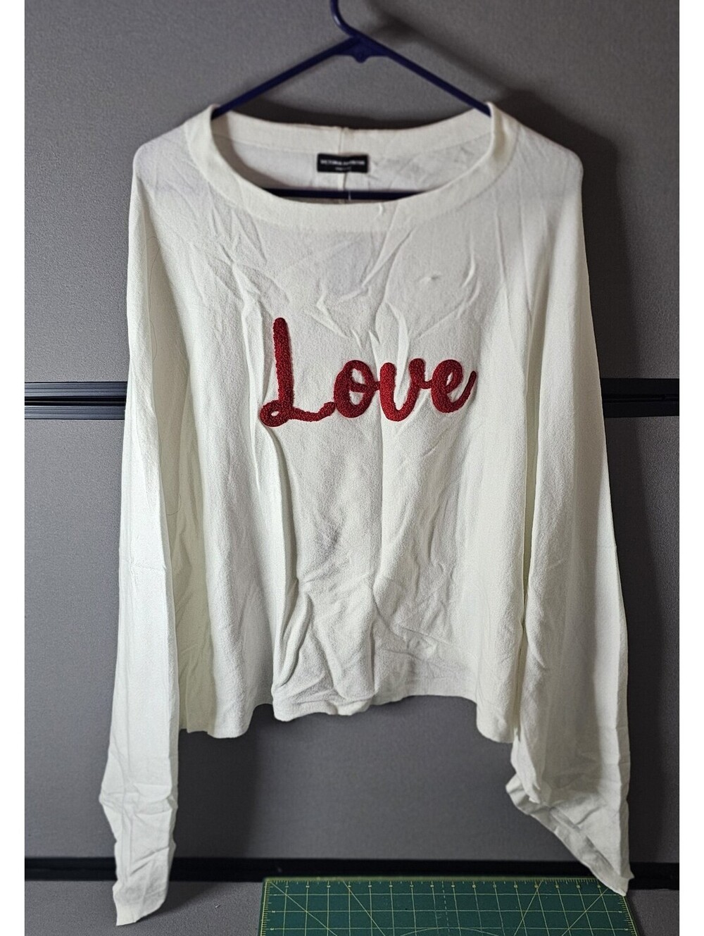 Victoria Harbour White Love Chenille Oversized Kimono Sleeve Sweater One Size